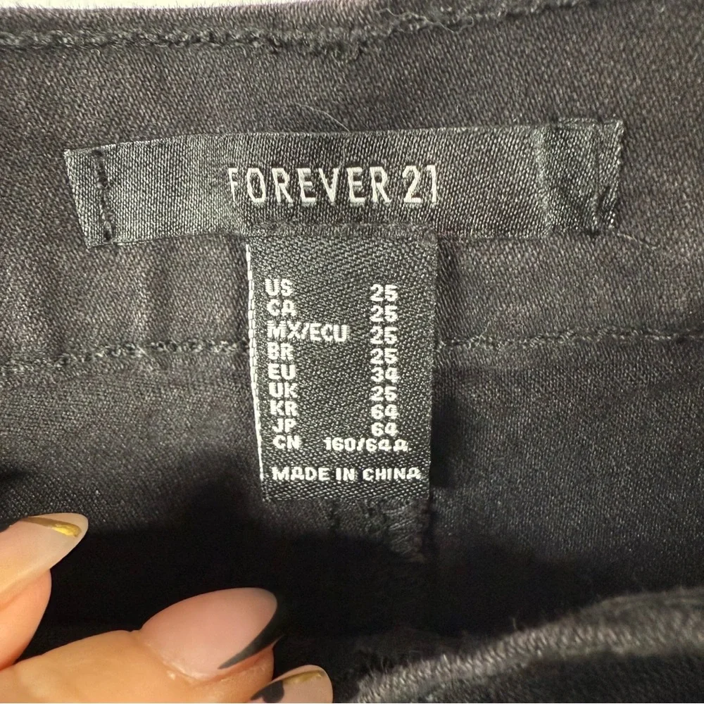 Forever 21 Women’s Black High-Rise Skinny Jeans – Size 25, Stretch Denim